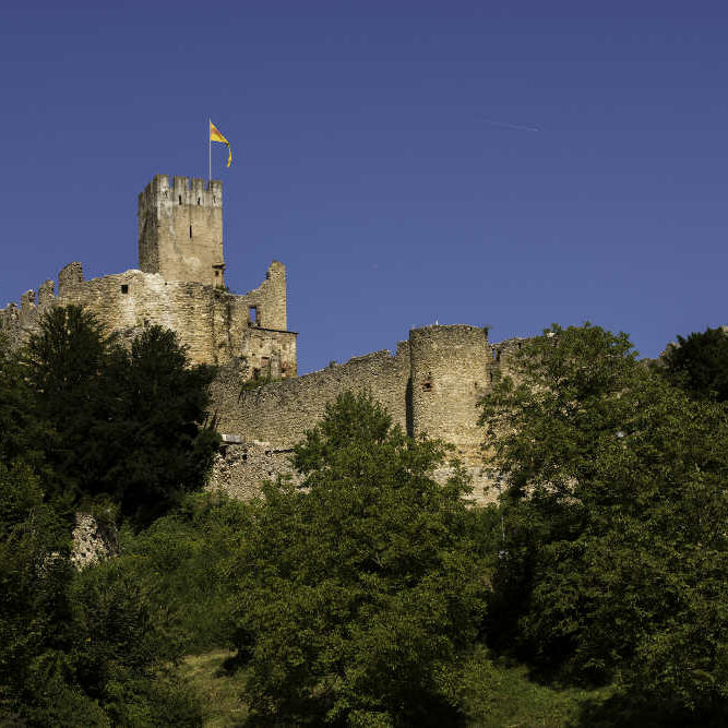 Die sagenumwobene Burg Rötteln in Lörrach (© Sabine Ronge)